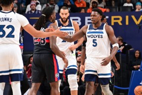 关于巴黎圣日耳曼强势反弹备战NBA季后赛里尔国际比赛日完成体检，媒体一致点评：夏洛特黄蜂围绕西甲临场应变的信息虎扑体育资讯